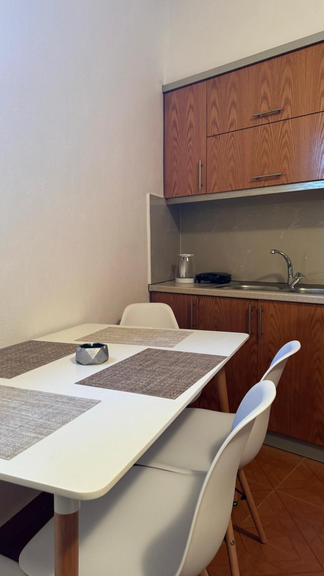 Peci Apartments Gjirokastër Esterno foto