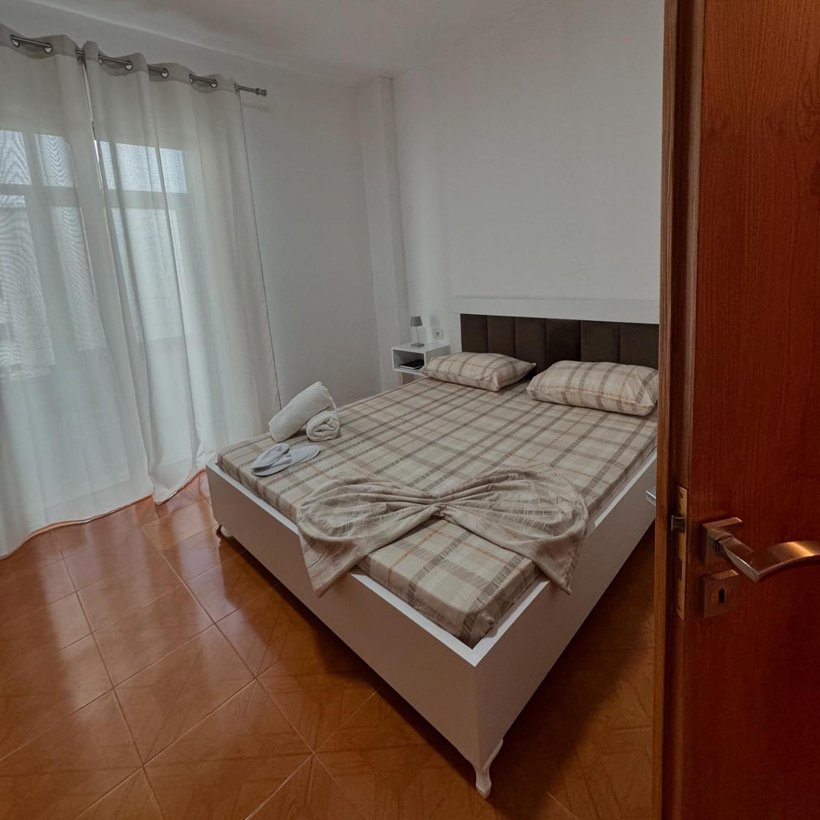 Peci Apartments Gjirokastër Esterno foto